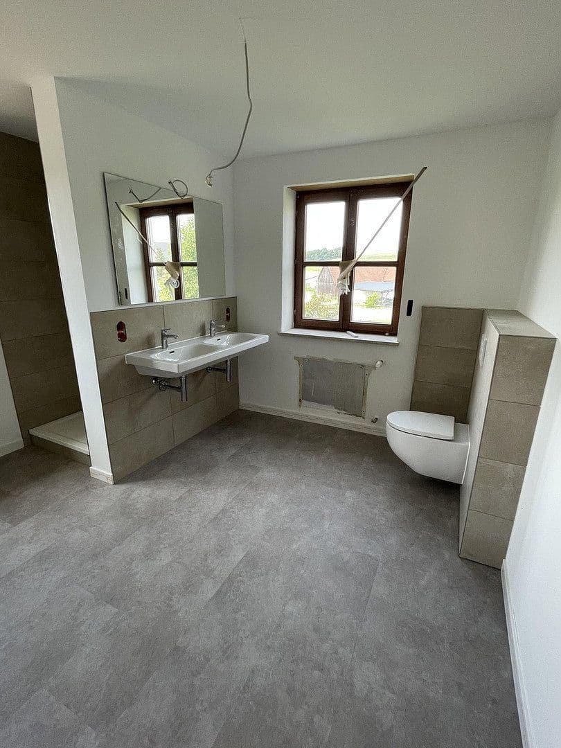 3 bedroom with open-plan kitchen flat to rent, 141 m², Regenstauf, Bavaria 3 bedroom with open-plan kitchen flat to rent, 141 m², Regenstauf, Bavaria