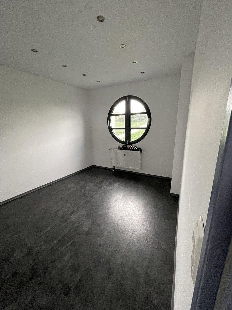 non-residential property to rent, 260 m², Ditzingen, Baden-Württemberg non-residential property to rent, 260 m², Ditzingen, Baden-Württemberg
