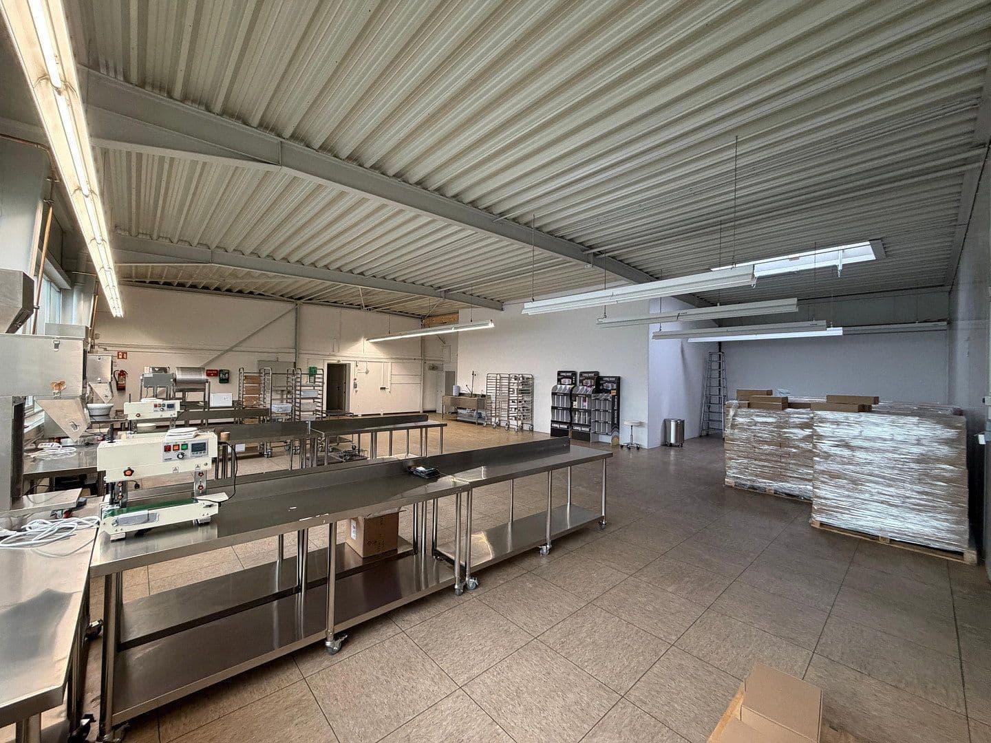 non-residential property to rent, 446 m², Mackenstedter Straße 8, Stuhr, Lower Saxony non-residential property to rent, 446 m², Mackenstedter Straße 8, Stuhr, Lower Saxony
