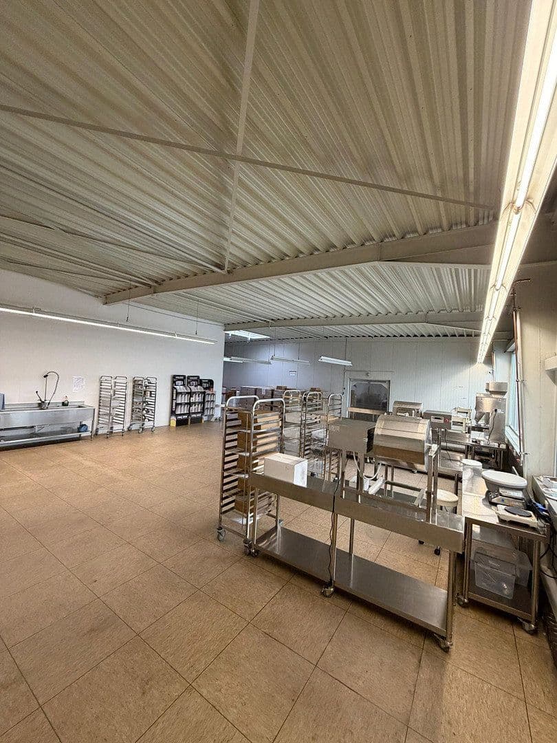 non-residential property to rent, 446 m², Mackenstedter Straße 8, Stuhr, Lower Saxony non-residential property to rent, 446 m², Mackenstedter Straße 8, Stuhr, Lower Saxony