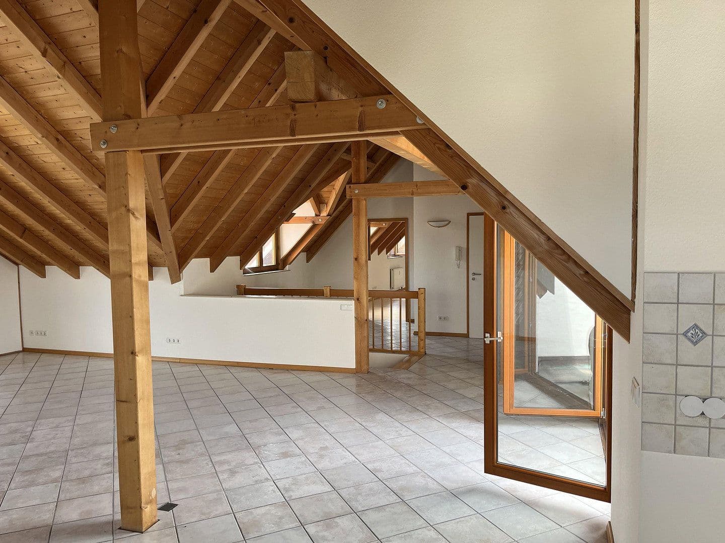 2 bedroom flat to rent, 125 m², Ehrenkirchen, Baden-Württemberg 2 bedroom flat to rent, 125 m², Ehrenkirchen, Baden-Württemberg