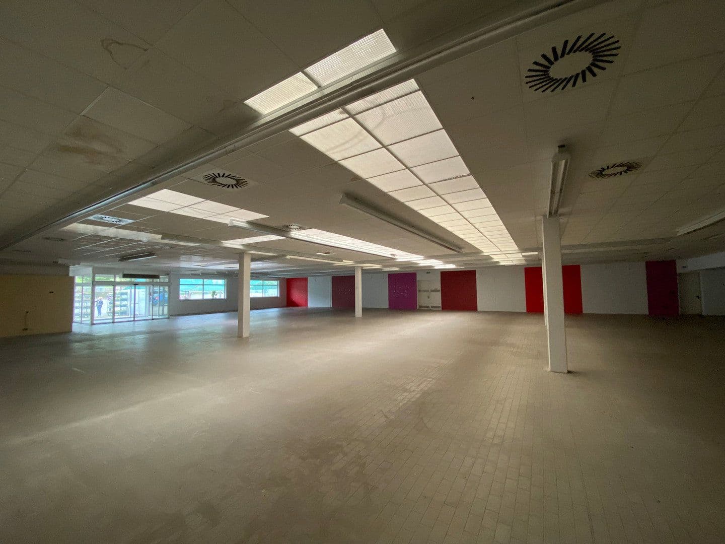 non-residential property to rent, 6,891 m², Bahnhofstraße 52, Dassel, Lower Saxony non-residential property to rent, 6,891 m², Bahnhofstraße 52, Dassel, Lower Saxony