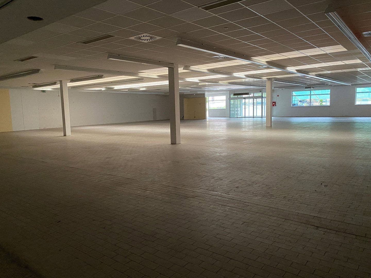 non-residential property to rent, 6,891 m², Bahnhofstraße 52, Dassel, Lower Saxony non-residential property to rent, 6,891 m², Bahnhofstraße 52, Dassel, Lower Saxony