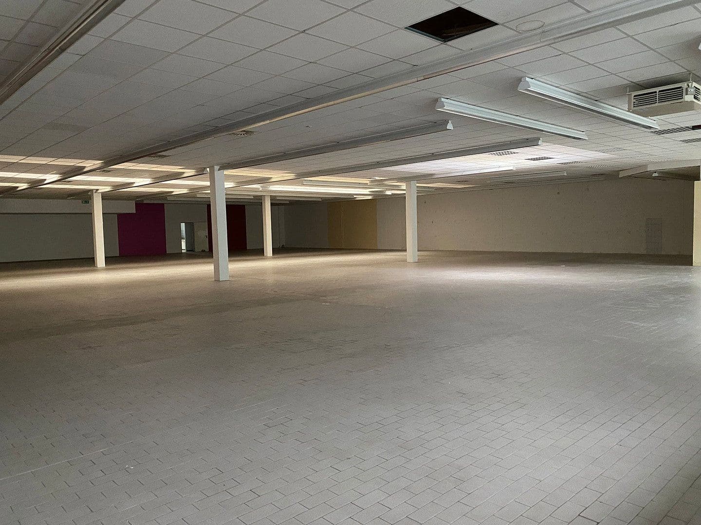 non-residential property to rent, 6,891 m², Bahnhofstraße 52, Dassel, Lower Saxony non-residential property to rent, 6,891 m², Bahnhofstraße 52, Dassel, Lower Saxony