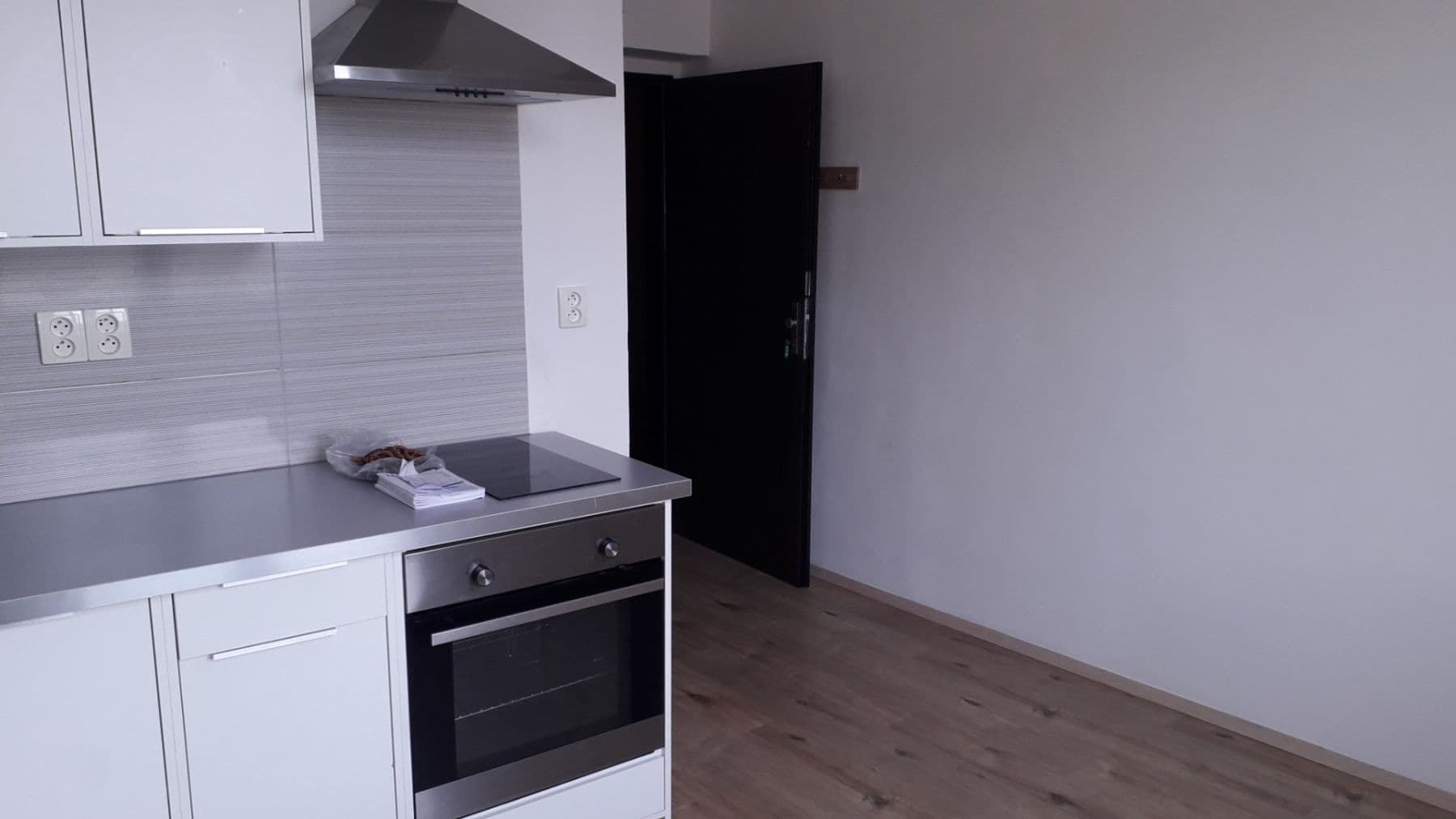 Small studio flat to rent, 20 m², Husova tř., České Budějovice, Jihočeský Region Small studio flat to rent, 20 m², Husova tř., České Budějovice, Jihočeský Region
