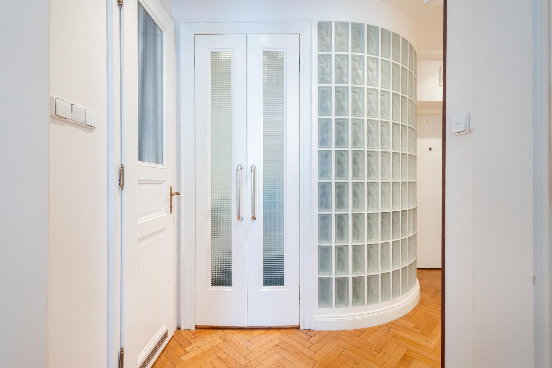 1 bedroom with open-plan kitchen flat for sale, 55 m², Plaská, Prague, Prague 1 bedroom with open-plan kitchen flat for sale, 55 m², Plaská, Prague, Prague