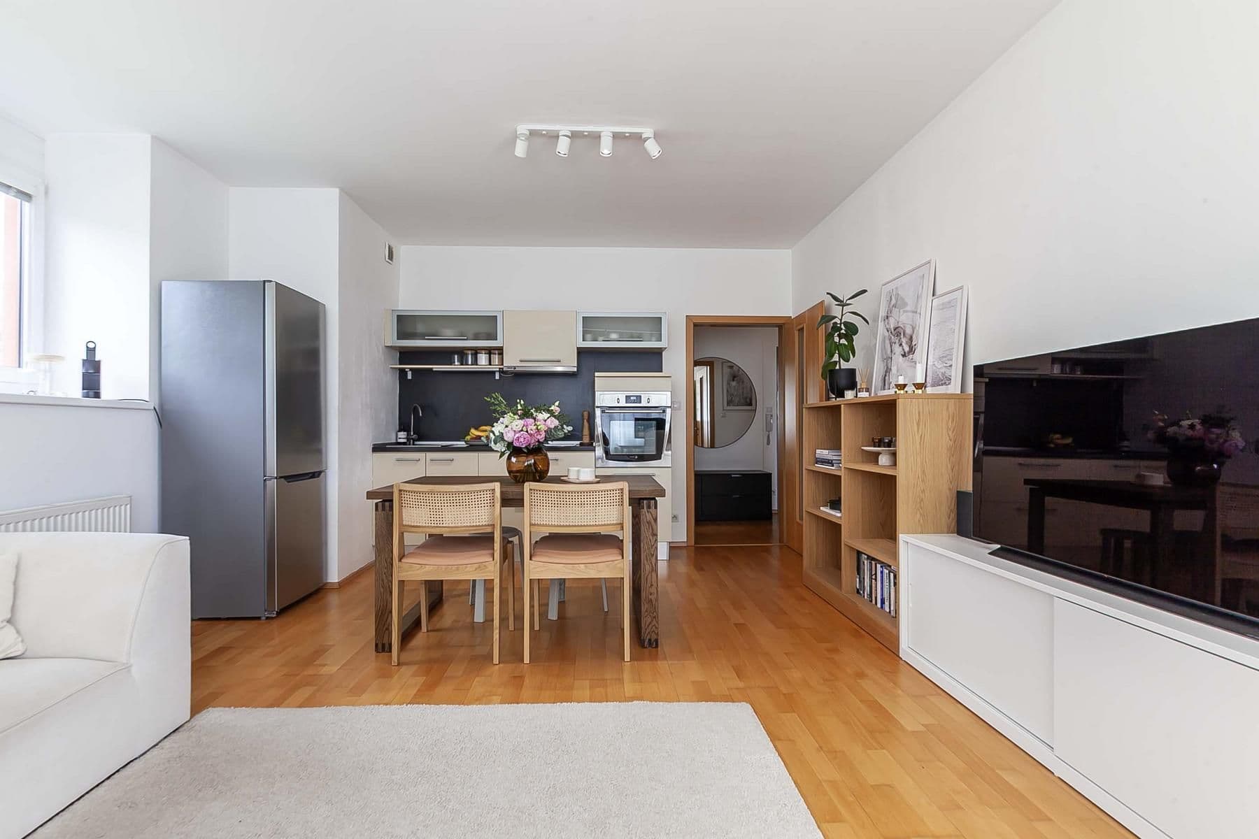 1 bedroom with open-plan kitchen flat for sale, 68 m², Smrčinská, Praha, Prague 1 bedroom with open-plan kitchen flat for sale, 68 m², Smrčinská, Praha, Prague