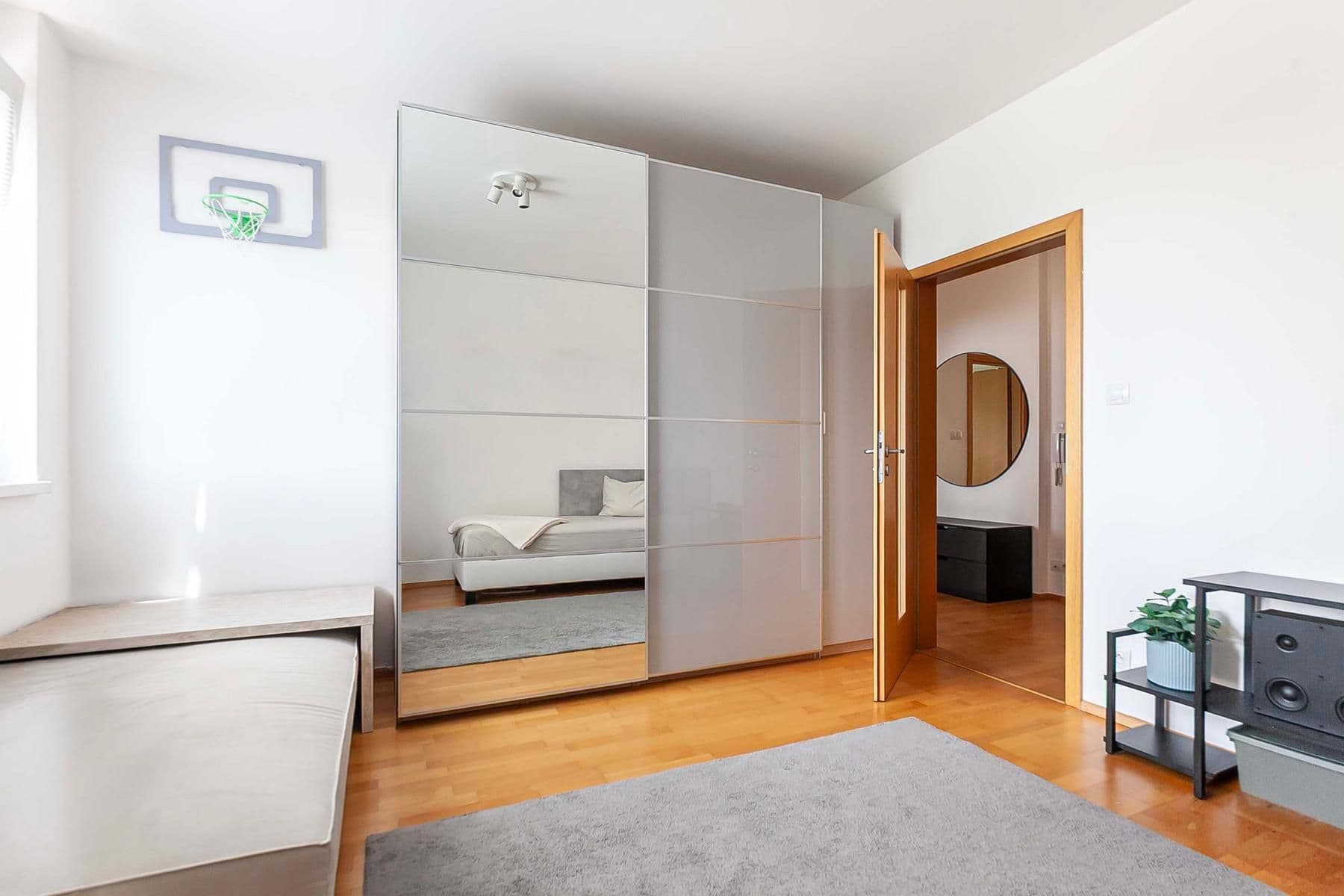 1 bedroom with open-plan kitchen flat for sale, 68 m², Smrčinská, Praha, Prague 1 bedroom with open-plan kitchen flat for sale, 68 m², Smrčinská, Praha, Prague