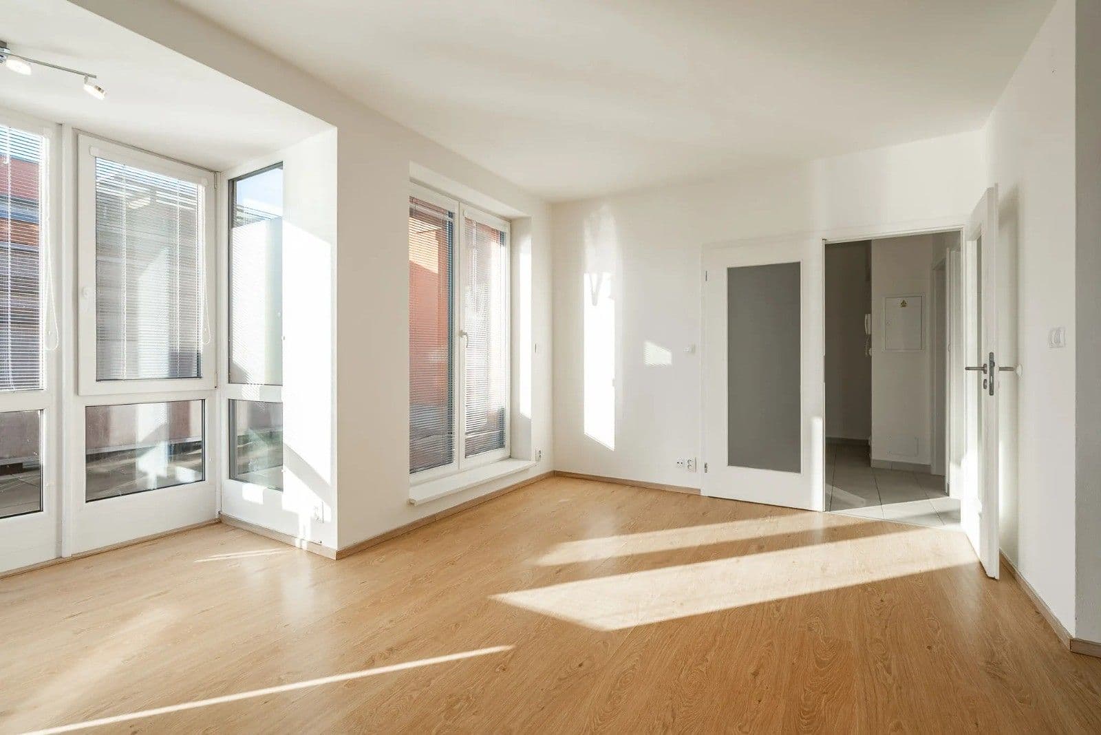 2 bedroom with open-plan kitchen flat for sale, 74 m², K Meteoru, Hradec Králové, Královéhradecký Region 2 bedroom with open-plan kitchen flat for sale, 74 m², K Meteoru, Hradec Králové, Královéhradecký Region