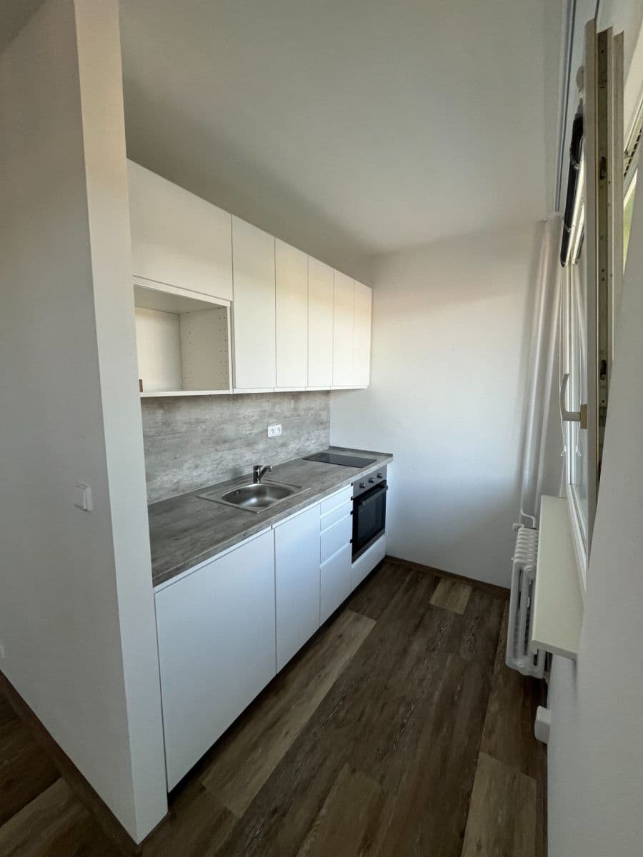 1 bedroom flat to rent, 38 m², Jižní, Semily, Liberecký Region 1 bedroom flat to rent, 38 m², Jižní, Semily, Liberecký Region