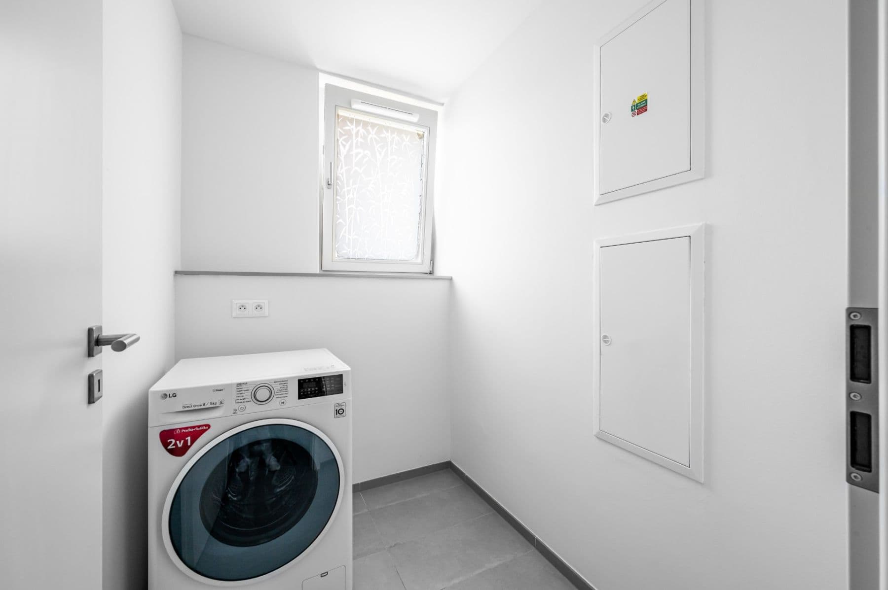 1 bedroom with open-plan kitchen flat to rent, 61 m², Altajská, Prague, Prague 1 bedroom with open-plan kitchen flat to rent, 61 m², Altajská, Prague, Prague