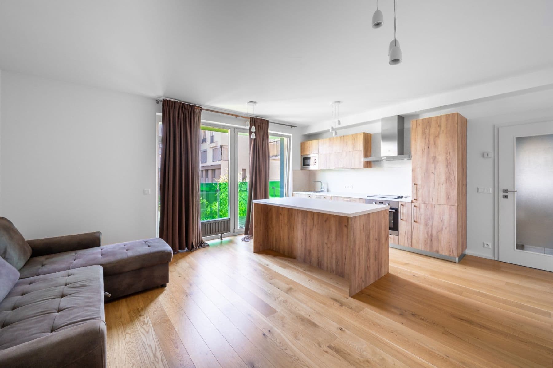 1 bedroom with open-plan kitchen flat to rent, 61 m², Altajská, Prague, Prague 1 bedroom with open-plan kitchen flat to rent, 61 m², Altajská, Prague, Prague