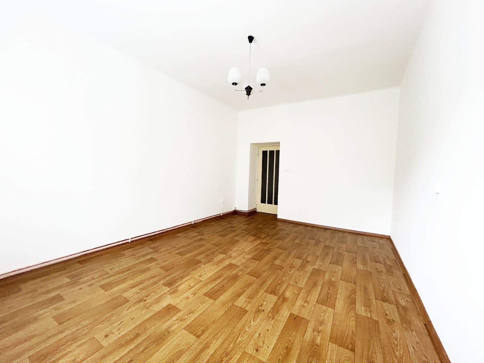 1 bedroom with open-plan kitchen flat to rent, 50 m², Vlastislavova, Prague, Prague 1 bedroom with open-plan kitchen flat to rent, 50 m², Vlastislavova, Prague, Prague