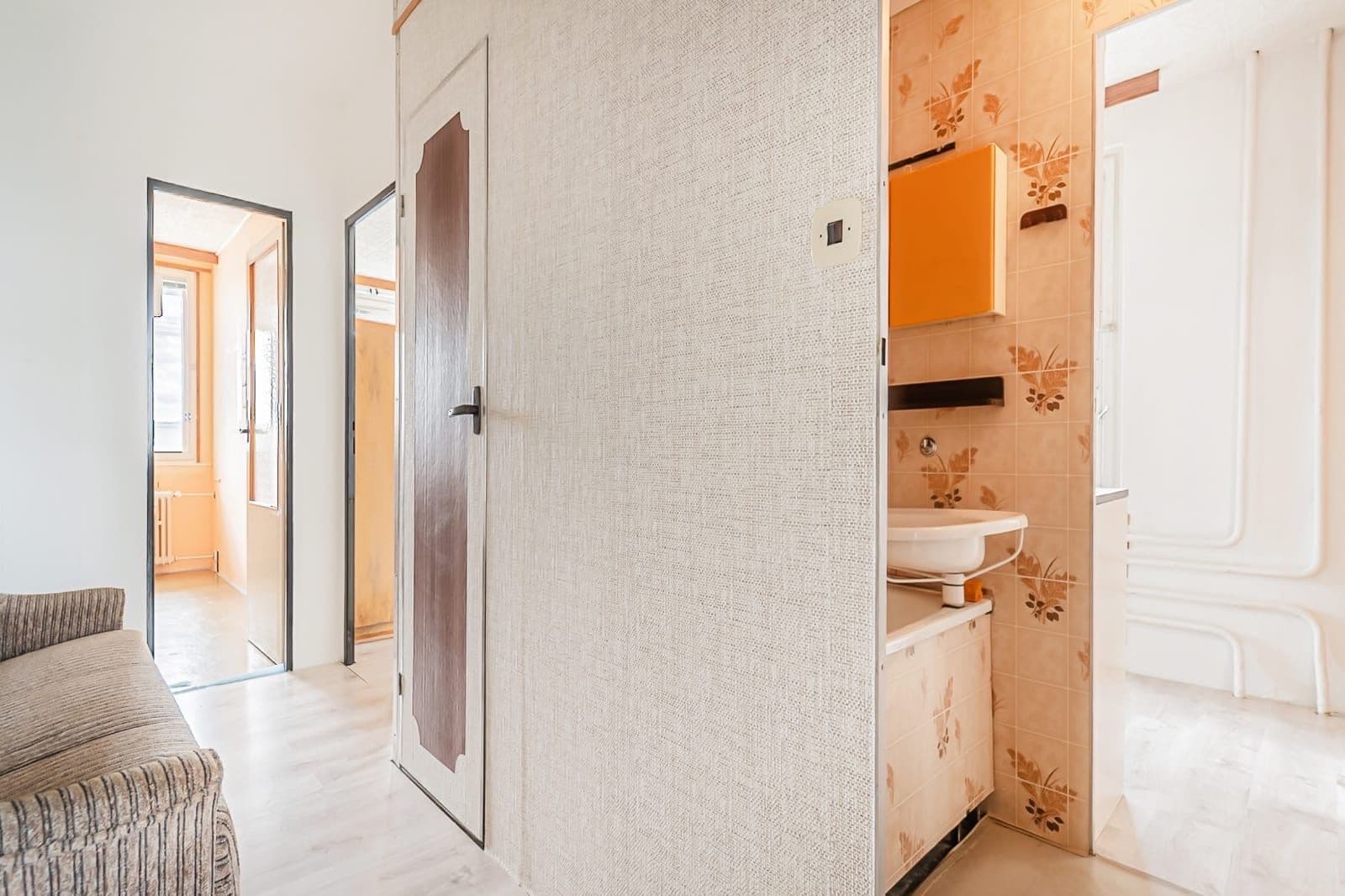 3 bedroom with open-plan kitchen flat to rent, 62 m², Tajovského, Prague, Prague 3 bedroom with open-plan kitchen flat to rent, 62 m², Tajovského, Prague, Prague