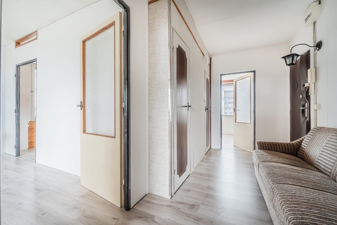 3 bedroom with open-plan kitchen flat to rent, 62 m², Tajovského, Prague, Prague 3 bedroom with open-plan kitchen flat to rent, 62 m², Tajovského, Prague, Prague