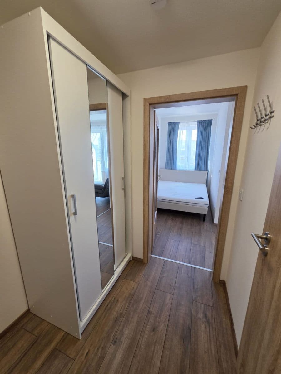 Studio flat to rent, 32 m², Arnošta Staňka, Prague, Prague Studio flat to rent, 32 m², Arnošta Staňka, Prague, Prague