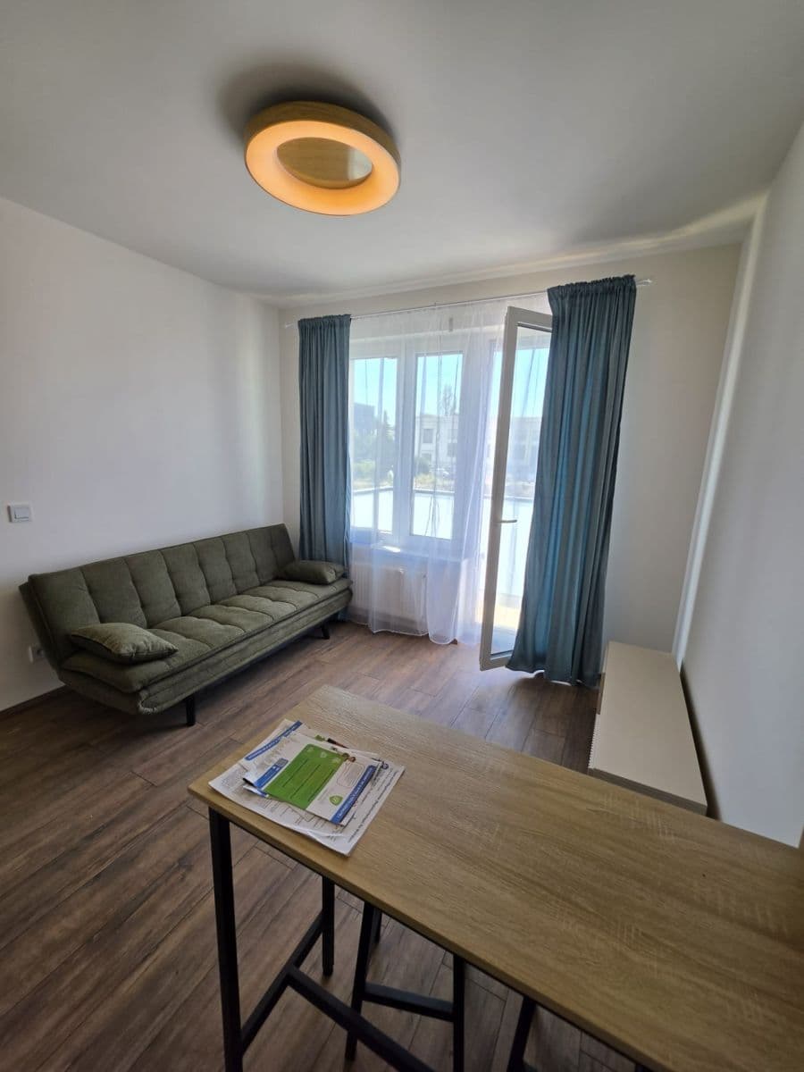 Studio flat to rent, 32 m², Arnošta Staňka, Prague, Prague Studio flat to rent, 32 m², Arnošta Staňka, Prague, Prague