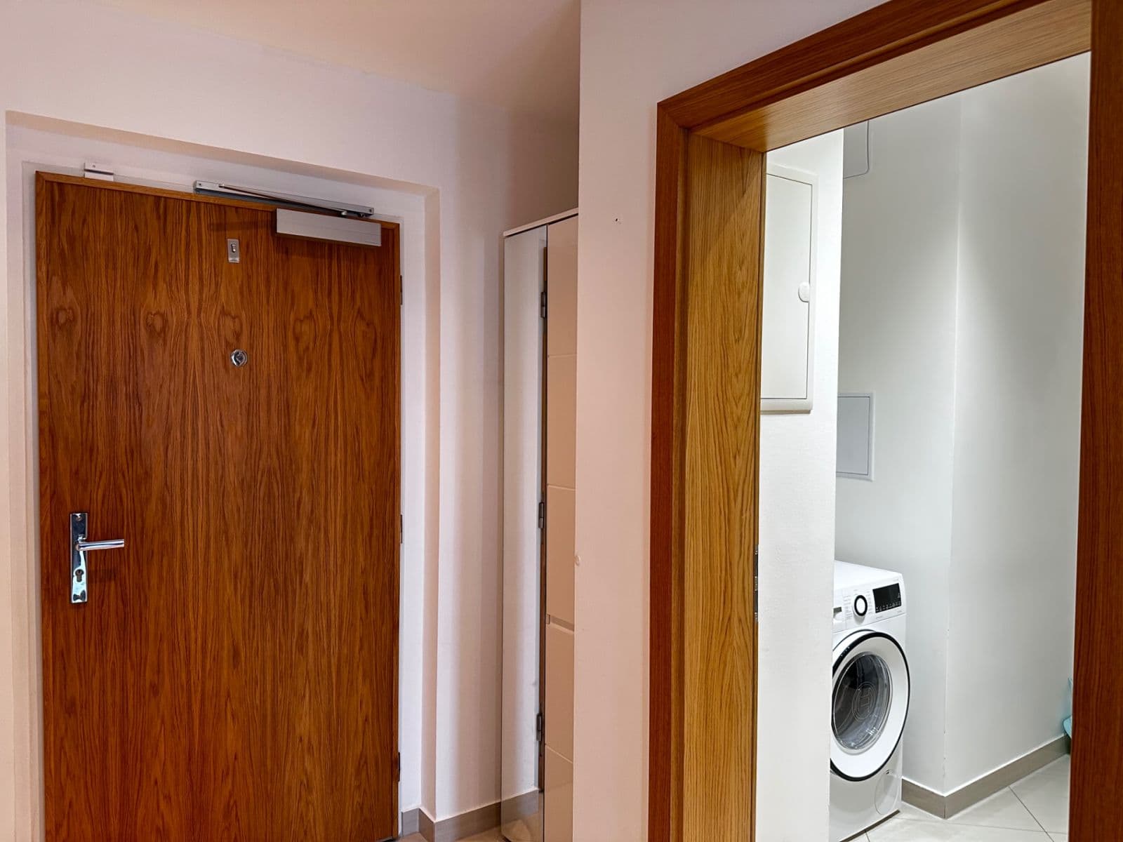 1 bedroom with open-plan kitchen flat to rent, 61 m², Olšanská, Prague, Prague 1 bedroom with open-plan kitchen flat to rent, 61 m², Olšanská, Prague, Prague
