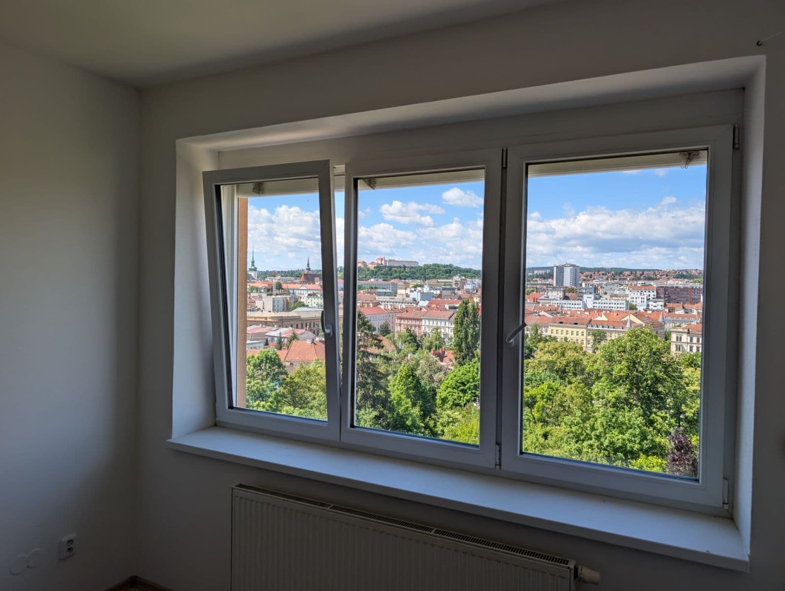 1 bedroom with open-plan kitchen flat to rent, 62 m², Kunzova, Brno, Jihomoravský Region 1 bedroom with open-plan kitchen flat to rent, 62 m², Kunzova, Brno, Jihomoravský Region