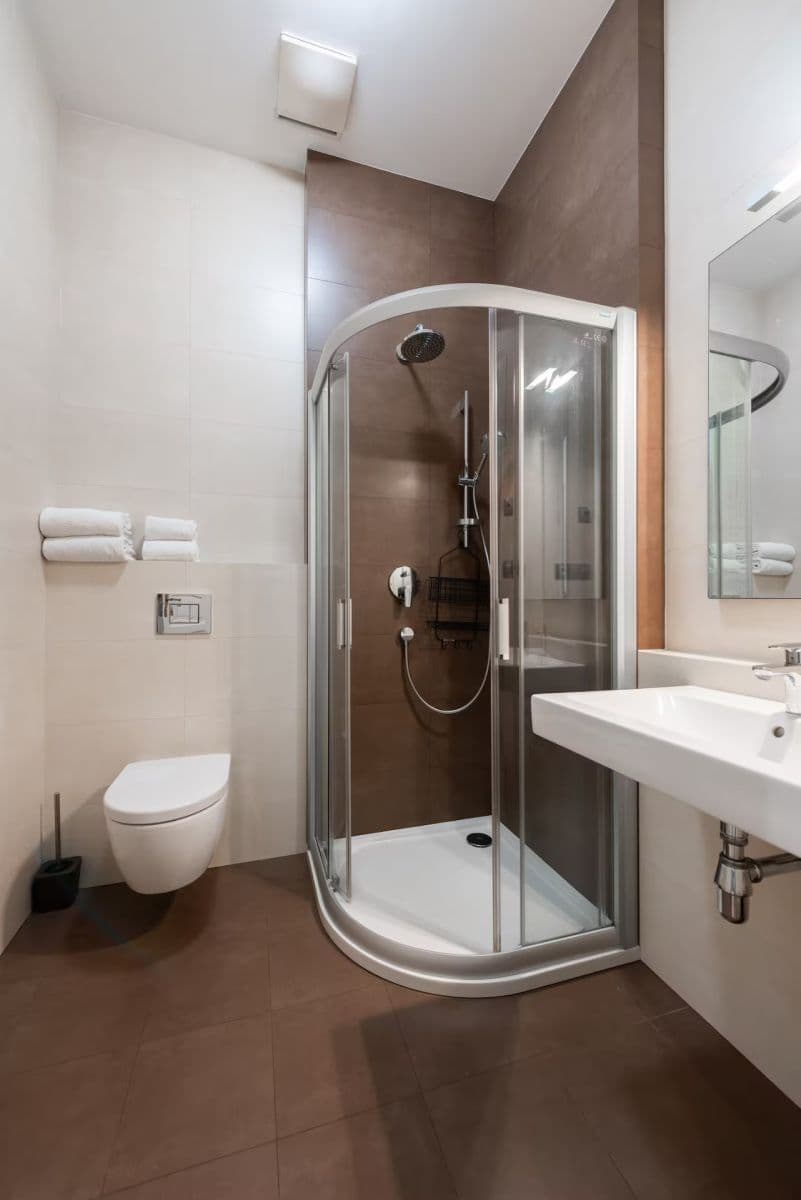Studio flat to rent, 37 m², Všehrdova, Prague, Prague Studio flat to rent, 37 m², Všehrdova, Prague, Prague