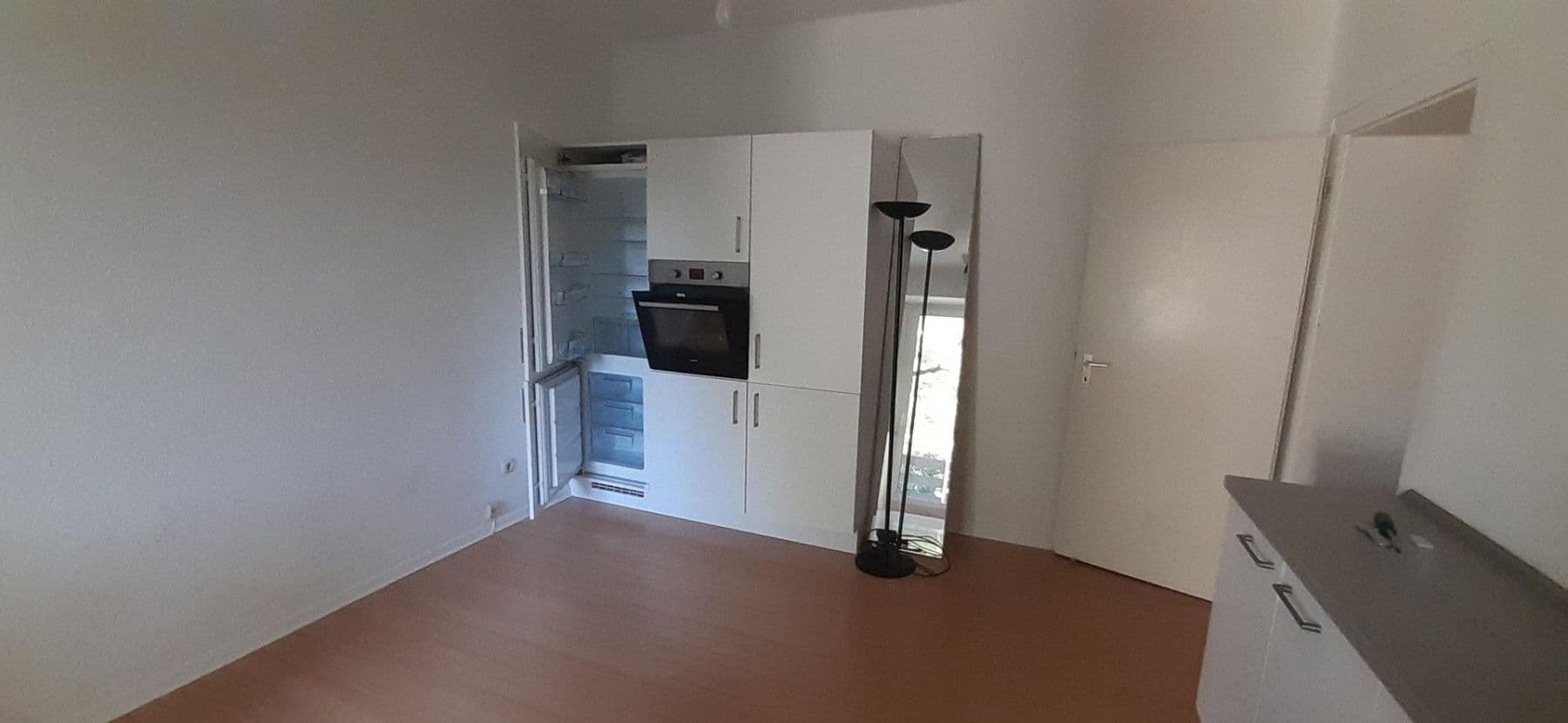 3 bedroom flat to rent, 58 m², Hohenzollernstr.5, Duissern, North Rhine-Westphalia 3 bedroom flat to rent, 58 m², Hohenzollernstr.5, Duissern, North Rhine-Westphalia
