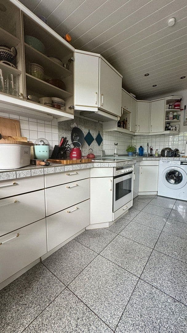 2 bedroom with open-plan kitchen flat for sale, 104 m², Ludwigshafen am Rhein, Rhineland-Palatinate 2 bedroom with open-plan kitchen flat for sale, 104 m², Ludwigshafen am Rhein, Rhineland-Palatinate
