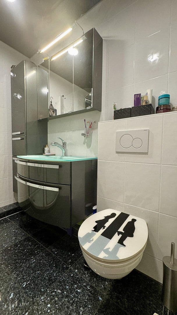 2 bedroom with open-plan kitchen flat for sale, 104 m², Ludwigshafen am Rhein, Rhineland-Palatinate 2 bedroom with open-plan kitchen flat for sale, 104 m², Ludwigshafen am Rhein, Rhineland-Palatinate