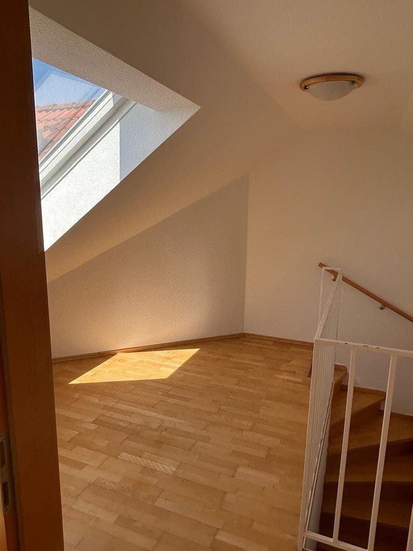3 bedroom with open-plan kitchen flat for sale, 90 m², Clara-Schumann-Straße 34, Schwieberdingen, Baden-Württemberg 3 bedroom with open-plan kitchen flat for sale, 90 m², Clara-Schumann-Straße 34, Schwieberdingen, Baden-Württemberg