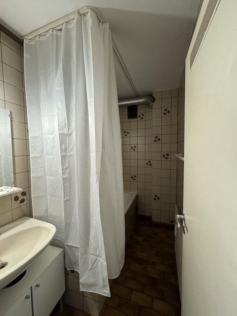 3 bedroom flat to rent, 78 m², Hohenheimer Str. 72, Stuttgart, Baden-Württemberg 3 bedroom flat to rent, 78 m², Hohenheimer Str. 72, Stuttgart, Baden-Württemberg