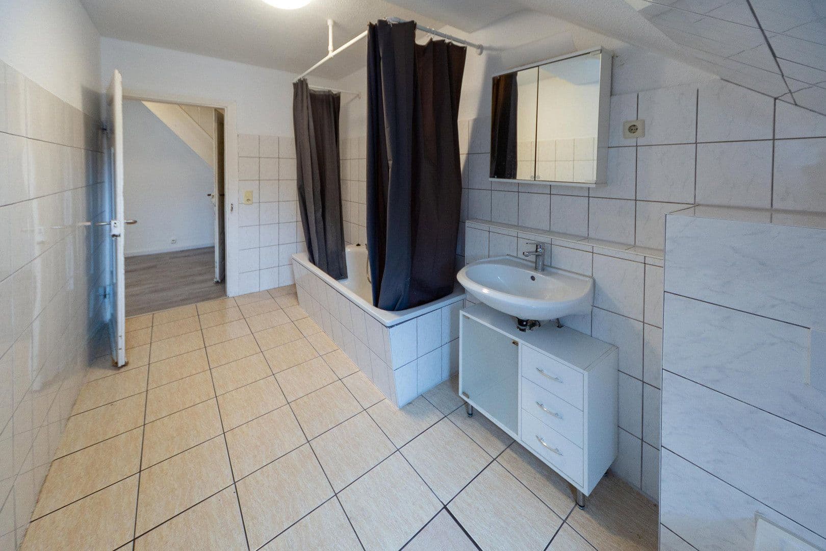 5 bedroom flat to rent, 106 m², Schillerstraße 8, Lichtenstein, Baden-Württemberg 5 bedroom flat to rent, 106 m², Schillerstraße 8, Lichtenstein, Baden-Württemberg