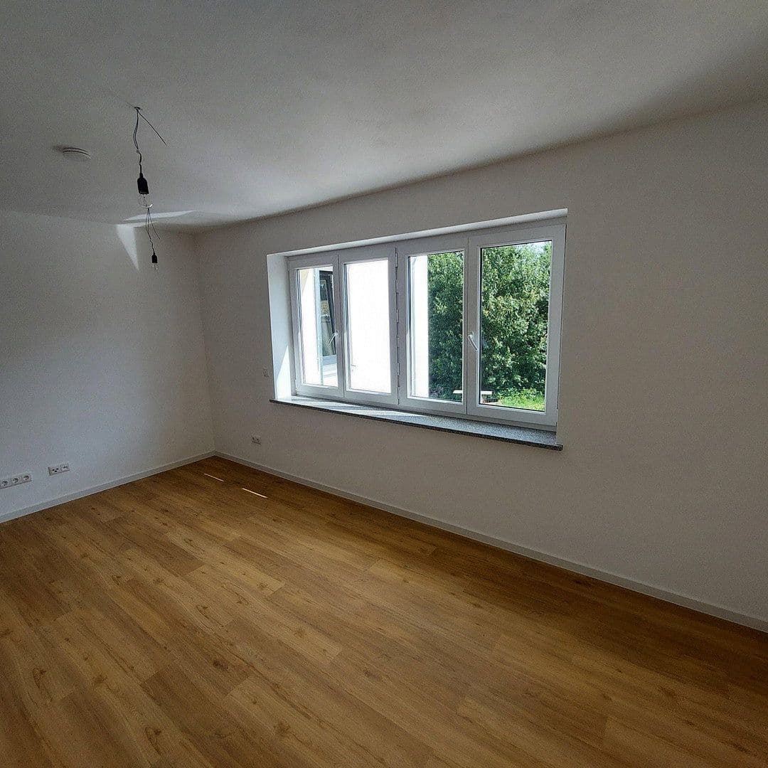 3 bedroom with open-plan kitchen flat to rent, 117 m², Hemau, Bavaria 3 bedroom with open-plan kitchen flat to rent, 117 m², Hemau, Bavaria