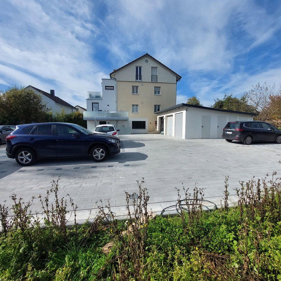 3 bedroom with open-plan kitchen flat to rent, 117 m², Hemau, Bavaria 3 bedroom with open-plan kitchen flat to rent, 117 m², Hemau, Bavaria