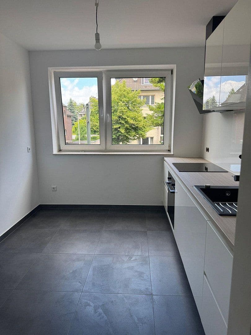 3 bedroom flat to rent, 89 m², Heerdter Landstr. 11, Düsseldorf, North Rhine-Westphalia 3 bedroom flat to rent, 89 m², Heerdter Landstr. 11, Düsseldorf, North Rhine-Westphalia
