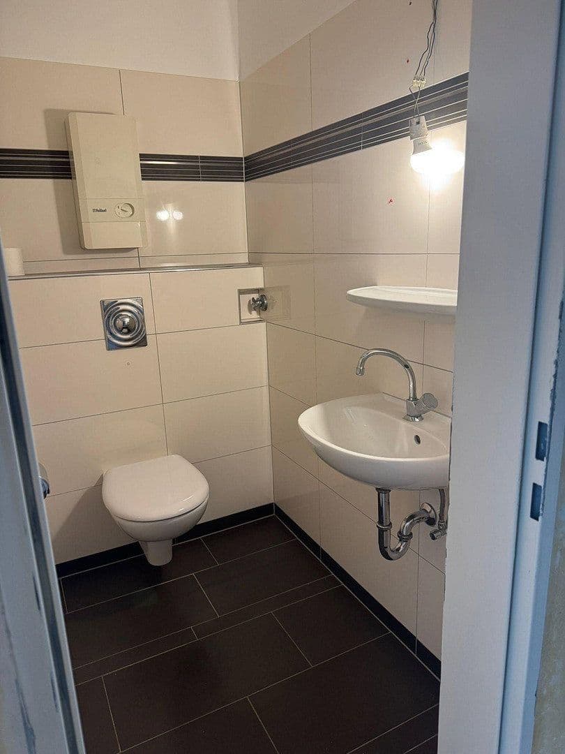 3 bedroom flat to rent, 89 m², Heerdter Landstr. 11, Düsseldorf, North Rhine-Westphalia 3 bedroom flat to rent, 89 m², Heerdter Landstr. 11, Düsseldorf, North Rhine-Westphalia