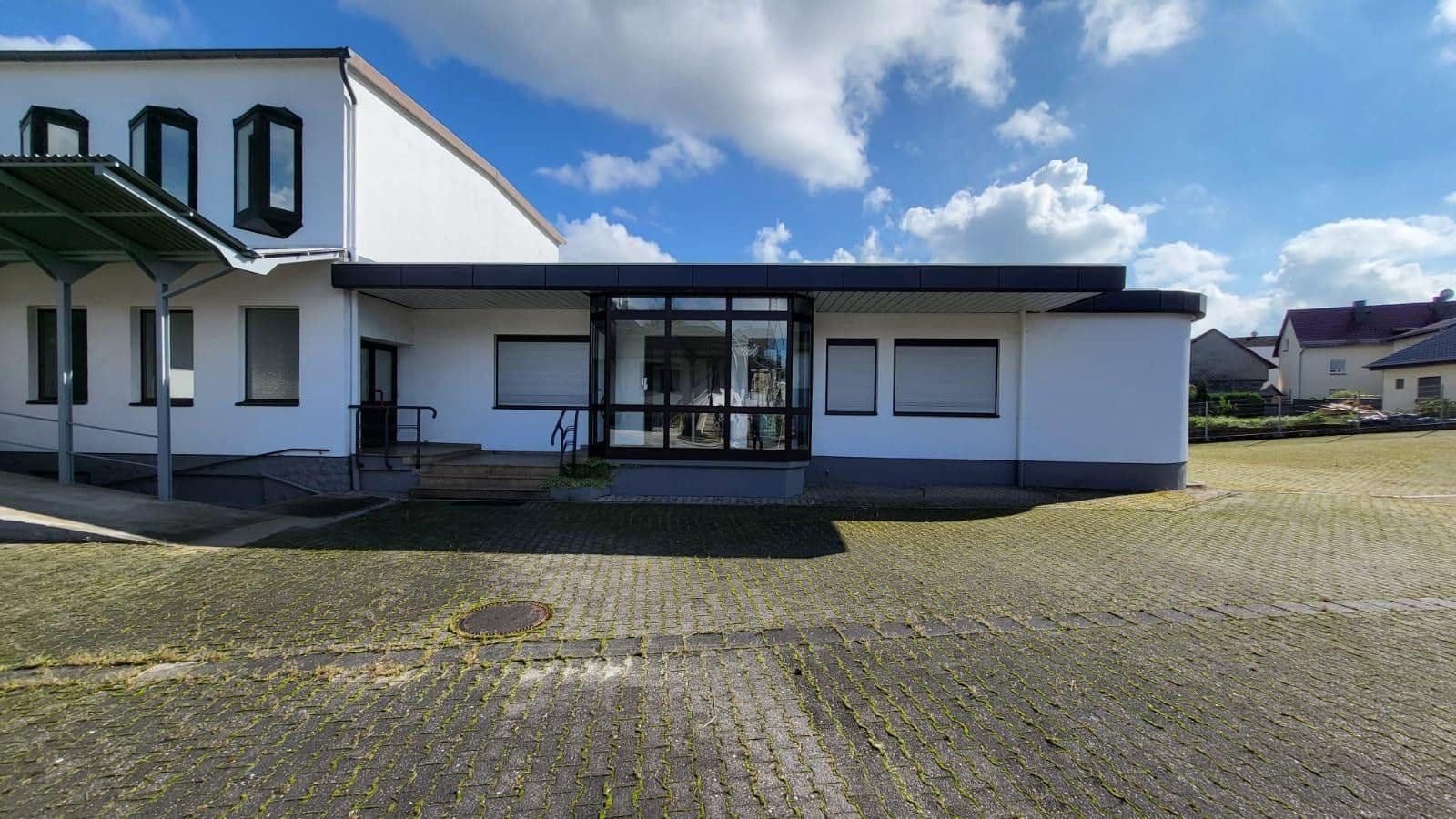 non-residential property to rent, 1,000 m², Weilburg, Hesse non-residential property to rent, 1,000 m², Weilburg, Hesse