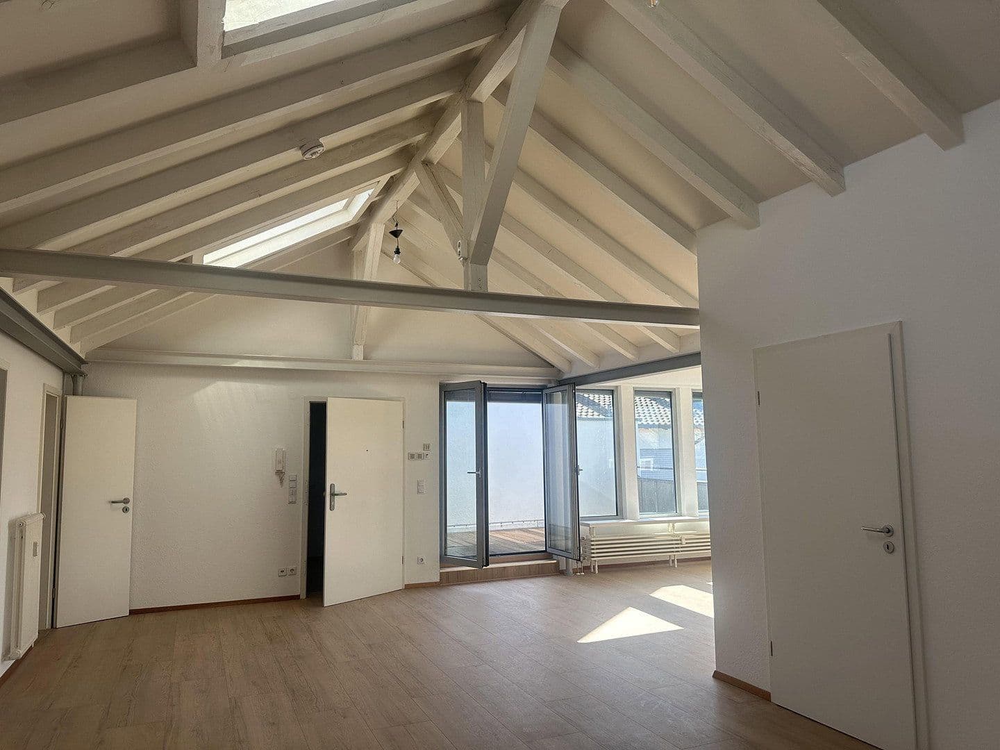 3 bedroom with open-plan kitchen flat to rent, 132 m², Mannheim, Baden-Württemberg 3 bedroom with open-plan kitchen flat to rent, 132 m², Mannheim, Baden-Württemberg