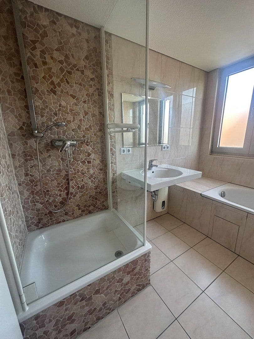 3 bedroom with open-plan kitchen flat to rent, 132 m², Mannheim, Baden-Württemberg 3 bedroom with open-plan kitchen flat to rent, 132 m², Mannheim, Baden-Württemberg