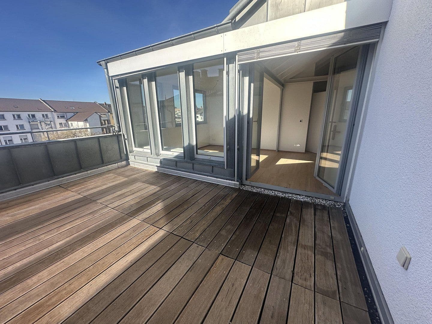 3 bedroom with open-plan kitchen flat to rent, 132 m², Mannheim, Baden-Württemberg 3 bedroom with open-plan kitchen flat to rent, 132 m², Mannheim, Baden-Württemberg