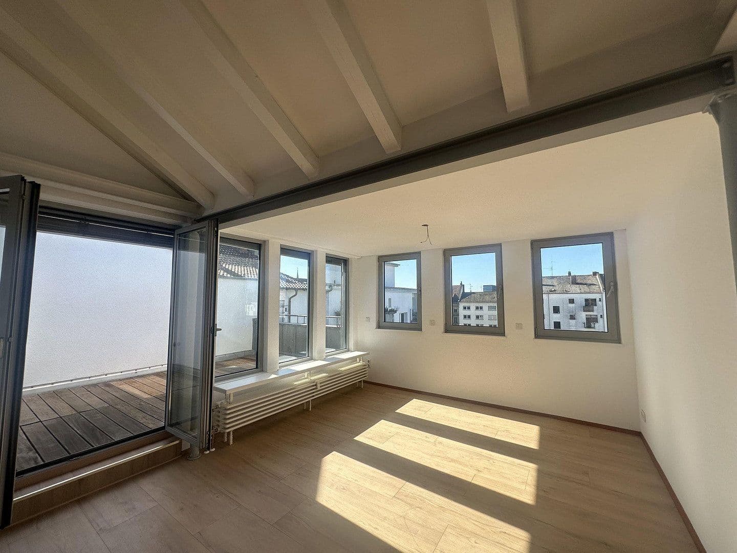 3 bedroom with open-plan kitchen flat to rent, 132 m², Mannheim, Baden-Württemberg 3 bedroom with open-plan kitchen flat to rent, 132 m², Mannheim, Baden-Württemberg