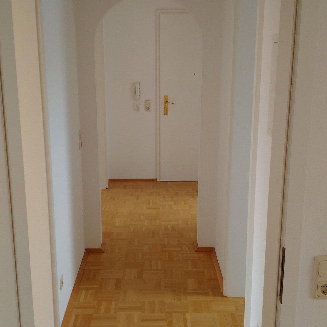 3 bedroom flat to rent, 70 m², Karlsbader Strasse 32, Erding, Bavaria 3 bedroom flat to rent, 70 m², Karlsbader Strasse 32, Erding, Bavaria