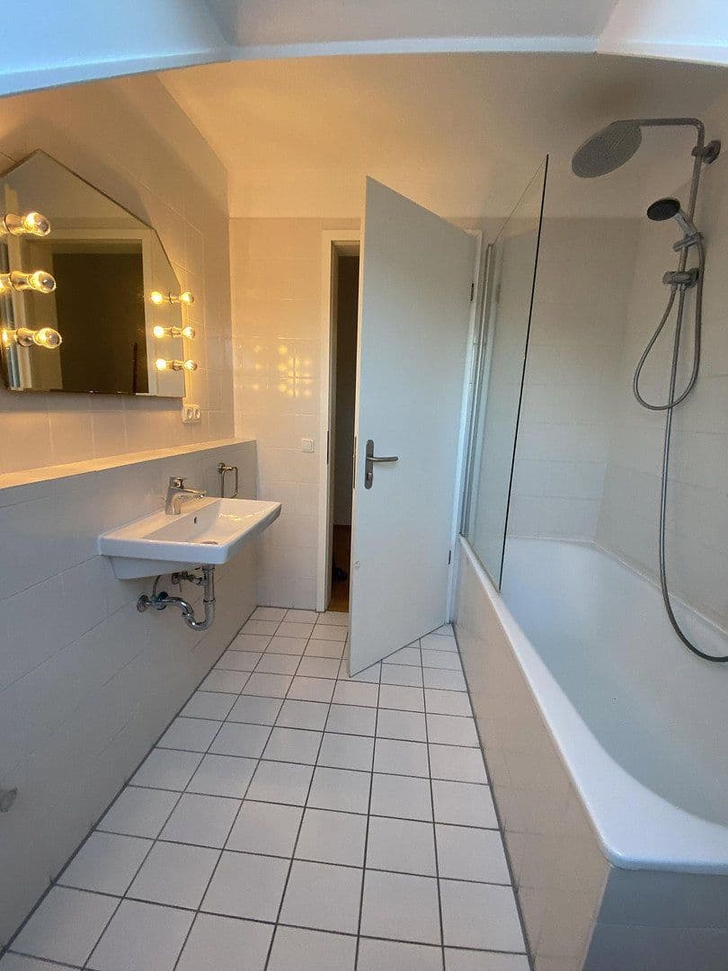 3 bedroom flat to rent, 70 m², Karlsbader Strasse 32, Erding, Bavaria 3 bedroom flat to rent, 70 m², Karlsbader Strasse 32, Erding, Bavaria