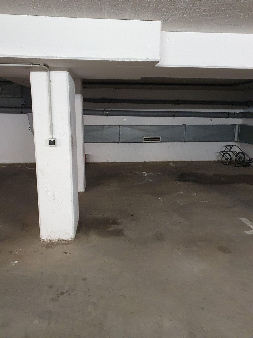 garage to rent, 0 m², Gladbecker Str. 299 - SP 8, Essen, North Rhine-Westphalia garage to rent, 0 m², Gladbecker Str. 299 - SP 8, Essen, North Rhine-Westphalia