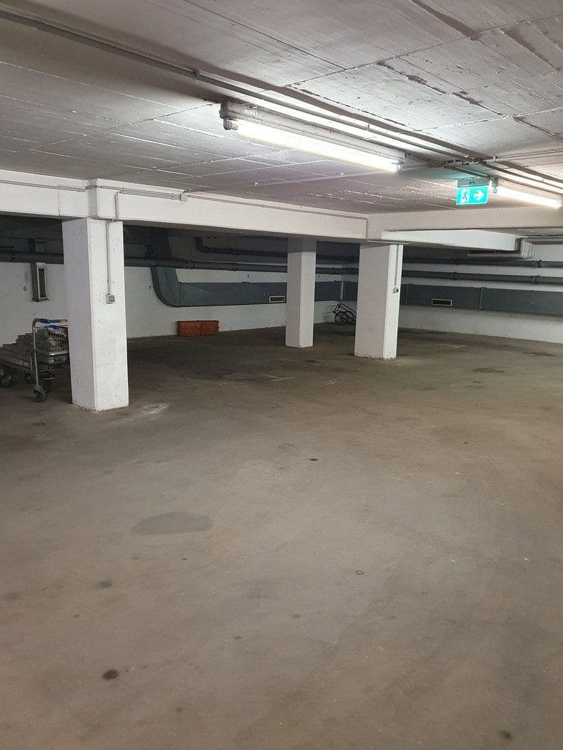 garage to rent, 0 m², Gladbecker Str. 299 - SP 8, Essen, North Rhine-Westphalia garage to rent, 0 m², Gladbecker Str. 299 - SP 8, Essen, North Rhine-Westphalia