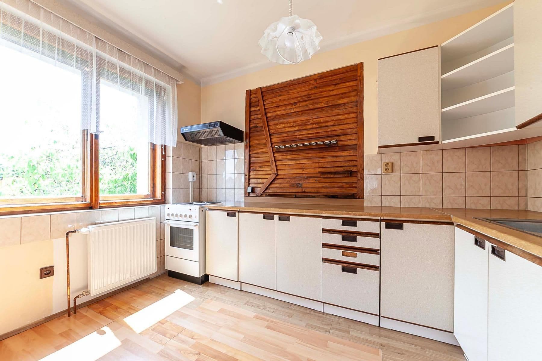 house for sale, 270 m², B. Němcové, Uhlířské Janovice, Středočeský Region house for sale, 270 m², B. Němcové, Uhlířské Janovice, Středočeský Region