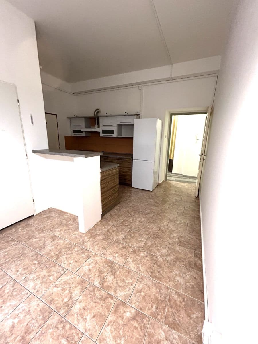 2 bedroom with open-plan kitchen flat to rent, 75 m², Kandertova, Prague, Prague 2 bedroom with open-plan kitchen flat to rent, 75 m², Kandertova, Prague, Prague