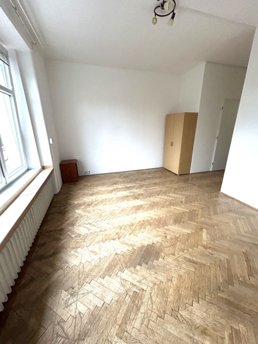 2 bedroom with open-plan kitchen flat to rent, 75 m², Kandertova, Prague, Prague 2 bedroom with open-plan kitchen flat to rent, 75 m², Kandertova, Prague, Prague