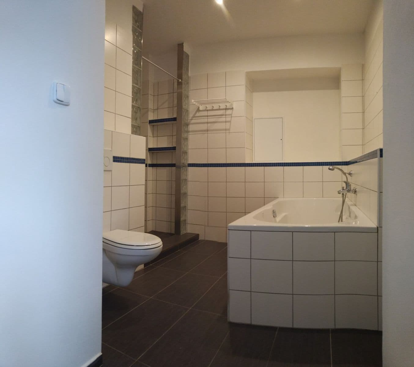 3 bedroom with open-plan kitchen flat to rent, 95 m², Kroftova, Prague, Prague 3 bedroom with open-plan kitchen flat to rent, 95 m², Kroftova, Prague, Prague