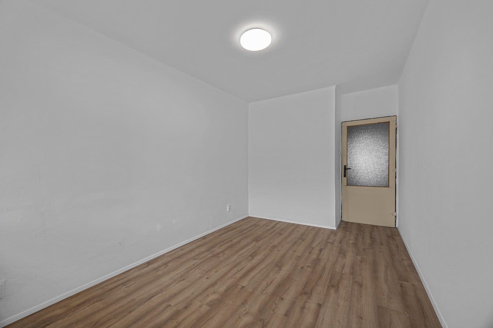2 bedroom with open-plan kitchen flat to rent, 75 m², Banskobystrická, Prague, Prague 2 bedroom with open-plan kitchen flat to rent, 75 m², Banskobystrická, Prague, Prague