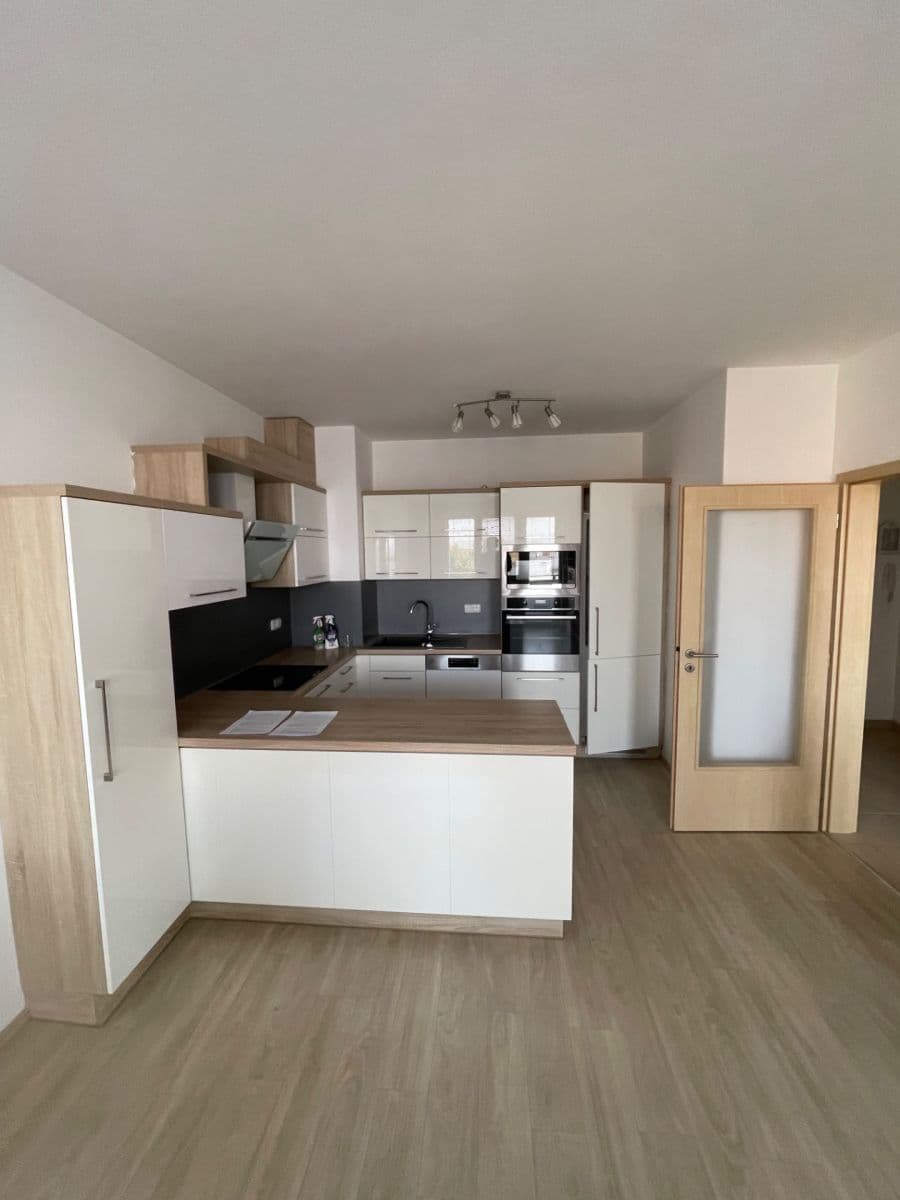 1 bedroom with open-plan kitchen flat to rent, 51 m², Zelnice II, Slavkov u Brna, Jihomoravský Region 1 bedroom with open-plan kitchen flat to rent, 51 m², Zelnice II, Slavkov u Brna, Jihomoravský Region