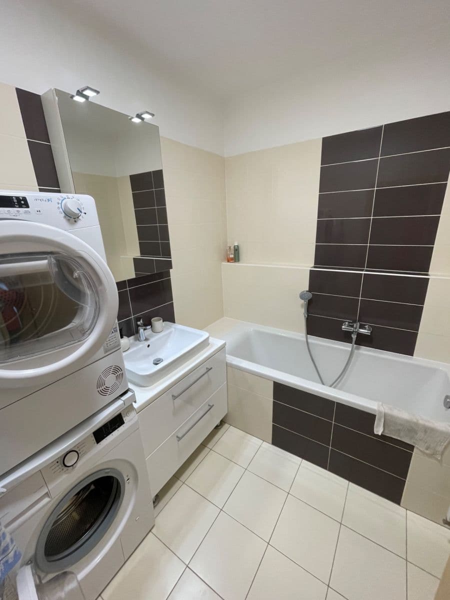 1 bedroom with open-plan kitchen flat to rent, 51 m², Zelnice II, Slavkov u Brna, Jihomoravský Region 1 bedroom with open-plan kitchen flat to rent, 51 m², Zelnice II, Slavkov u Brna, Jihomoravský Region